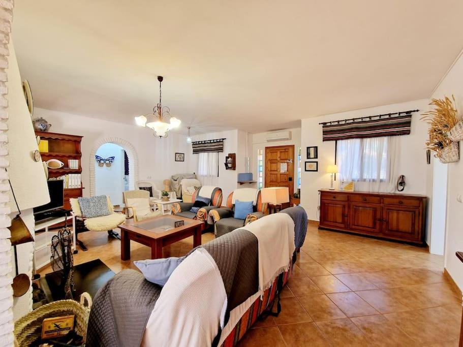 Villa Torrenueva Малага Екстериор снимка